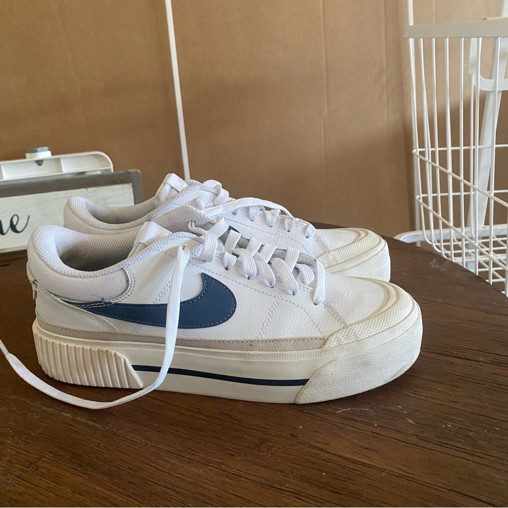 Nike court legacy lift 7.5 Navy